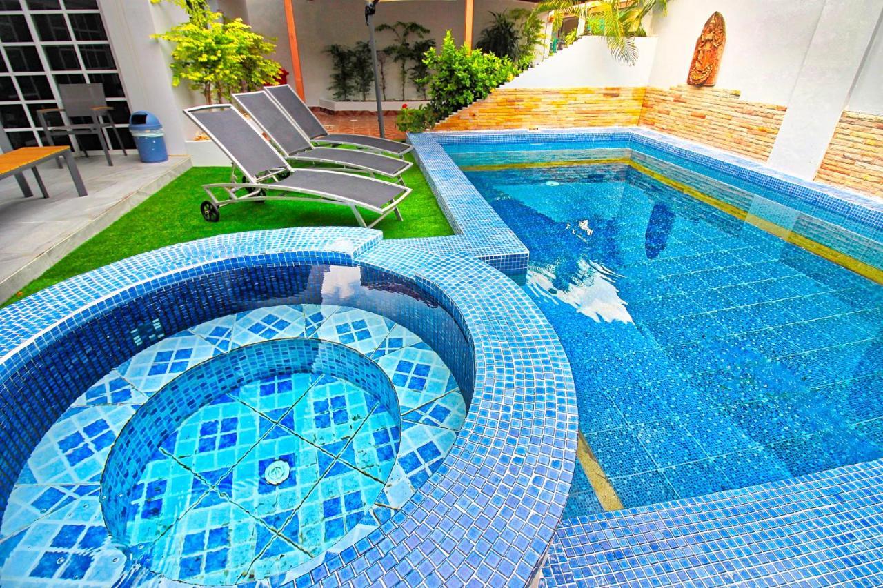 Grande Adam Private Pool Villa Pattaya Exteriör bild